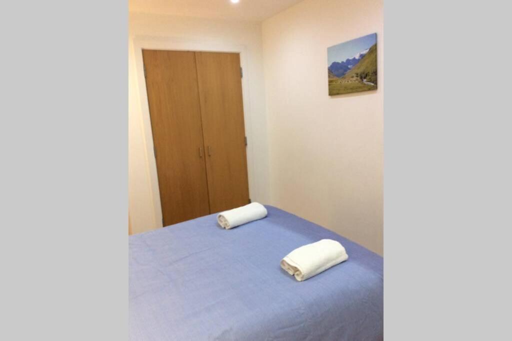 Max'Em Lexington Luxury Apartment Слау Екстериор снимка